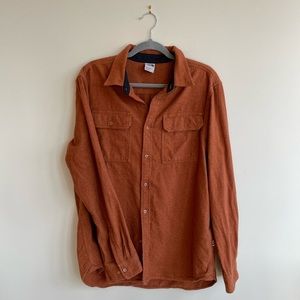 Men’s North Face flannel shirt. size L.